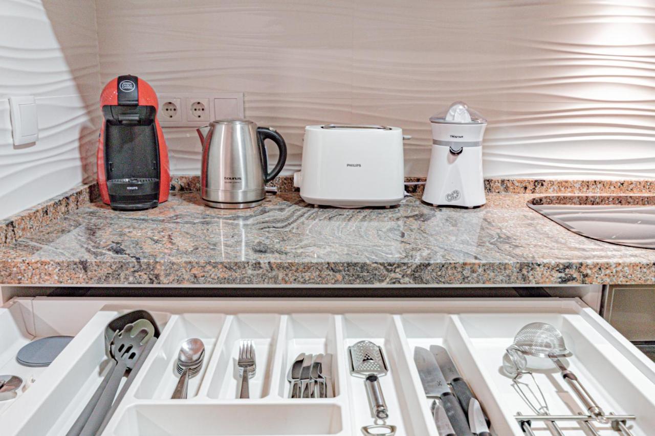 Suncastle Apartamentos Alicante -With Sunny Rooftop Terrace And Barbecue المظهر الخارجي الصورة